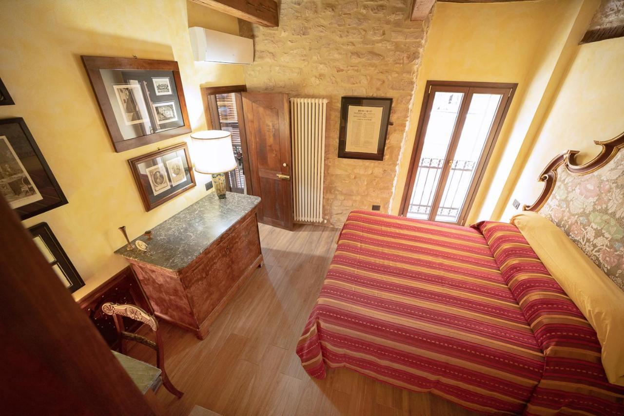 Degli Alessandri House Sassoferrato 外观 照片
