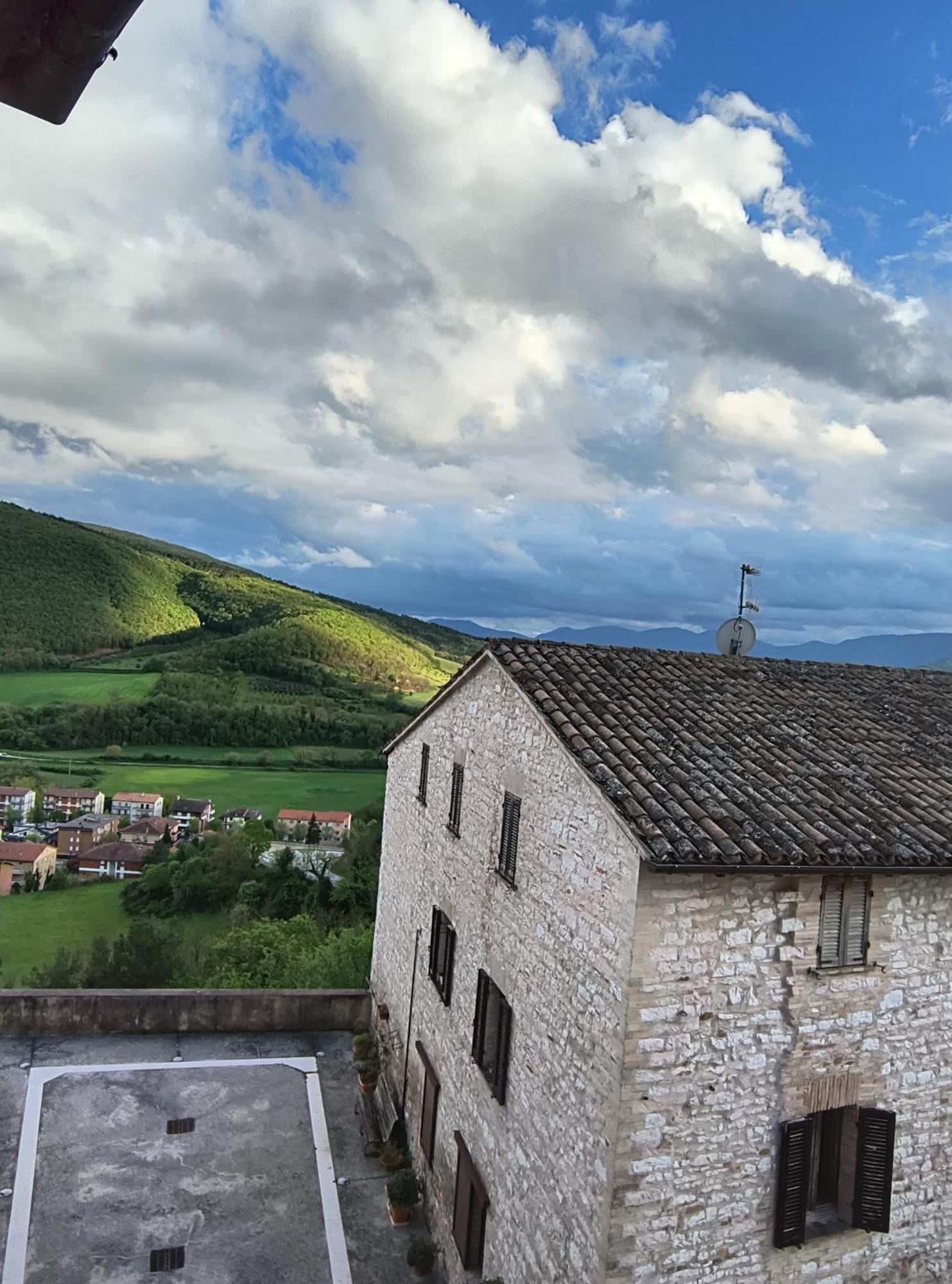 Degli Alessandri House Sassoferrato 外观 照片
